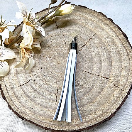 Tassel Couro/Metal 13cm Bege & Níquel