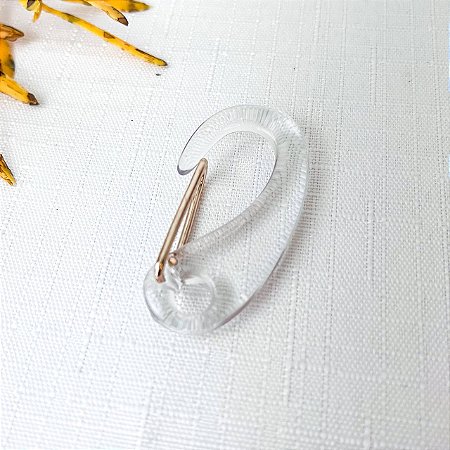 Mosquetão Resina 5x2,5cm Transparente c/gancho Dourado