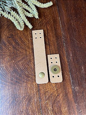 Fechamento Lapela Montana 3x11cm - Bege/Ouro Velho