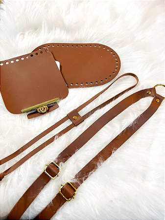 Kit Mochila c/Aba 14x14cm - Marrom & Dourado