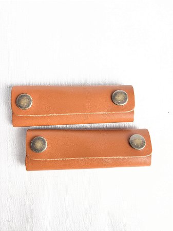 Apoio de Mão p/ Alça Couro Legítimo 3,5x10cm - Caramelo Escuro/Ouro Velho