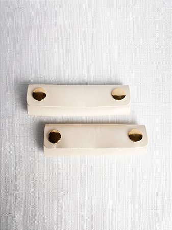 Apoio de Mão p/ Alça Couro Legítimo 3,5x10cm - Bege/Dourado