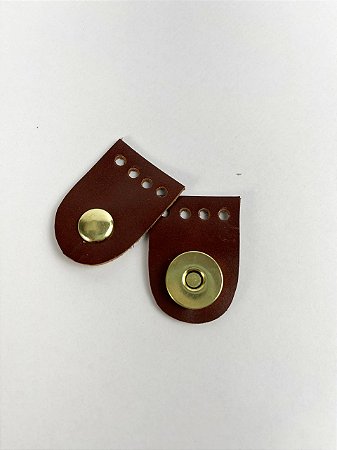 Fechamento Oval com Botão Imã em Couro Legítimo para Bolsa 3x4,5cm-Marrom/Dourado