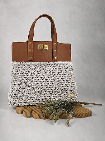 Kit Bolsa Famme - Fio Néctar 5mm Café com Leite-Couro Maromm/Dourado (Déa Fios-Aula Inclusa)