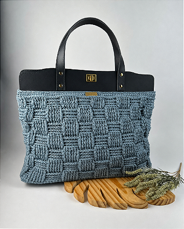 Kit Bolsa Work - Fio Néctar Nautico 4mm Cinza-Couro Preto/Dourado (Déa Fios-Aula Inclusa)