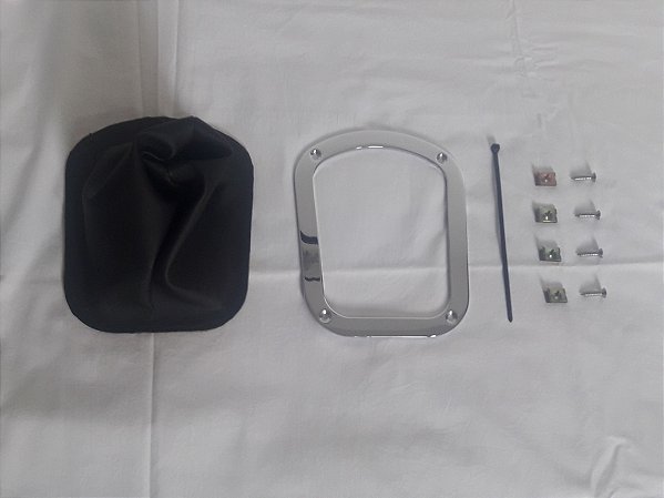 Kit aro cromado do console com coifa de courvin preto
