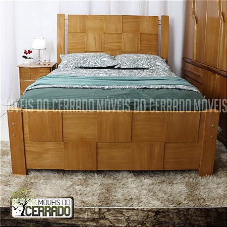 Cama Casal de Madeira Xadrez Lisa