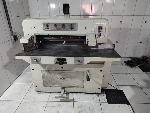 Guilhotina Polar Mohr 72