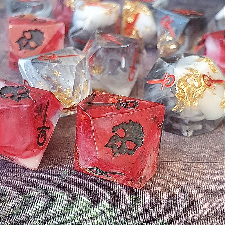 Conjunto 15 dados RPG Vampiro a Mascara -  V5 - modelo Premium - Encomenda