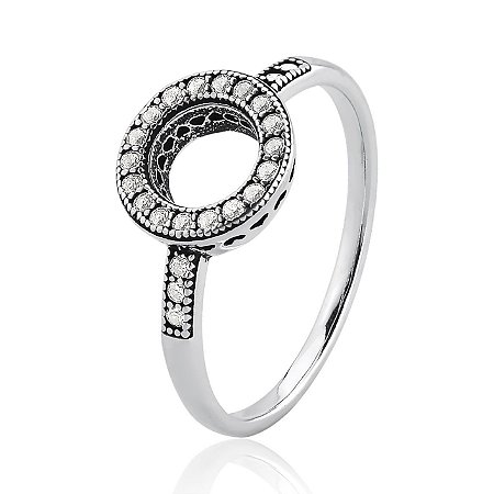 Anel círculo vazado de Prata 925 com pedras