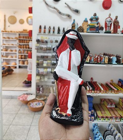 Imagem Seu Zé Pilintra Sentado no Trono em Gesso