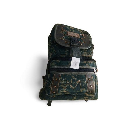 Mochila camuflada