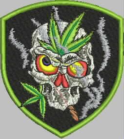 Patch Caveira Folha 09x09 cm