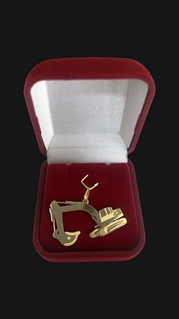 PINGENTE OURO18K  2.5 GRAMAS / ESCAVADEIRA HIDRÁULICA