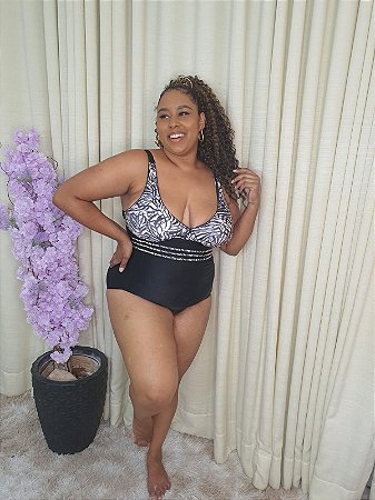 Carlotta Modas Plus Size  Peças que valorizam os corpos reais