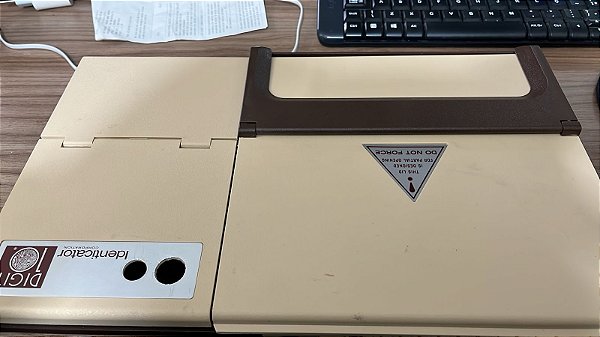estação de Sistema de impressão digital com  tinta Identicator Corporation LE-10