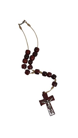 Dezena Madeira 6 mm, fecho e cruz com Cristo