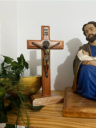 Crucifixo de Mesa e Parede, quadrado, 17 cm