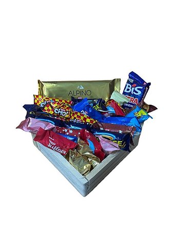 Cesta de chocolate no coração