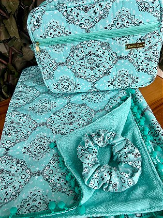 Toalha de Praia + Necessaire (mesma estampa)
