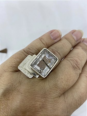 Anel QUAD QUARTZO TURMALINA