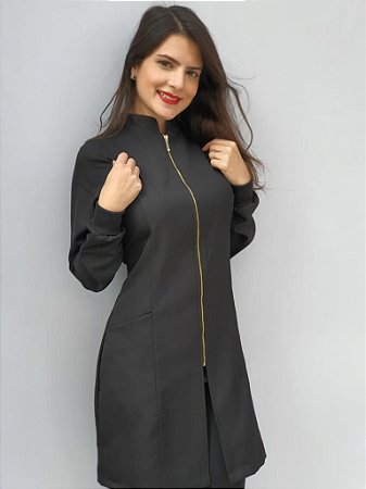 Jaleco feminino preto, gola padre ziper, tecido gabardine e punho