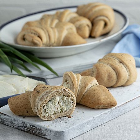 CROISSANT MINAS COM CEBOLINHA (6 unidades - 140g cada)