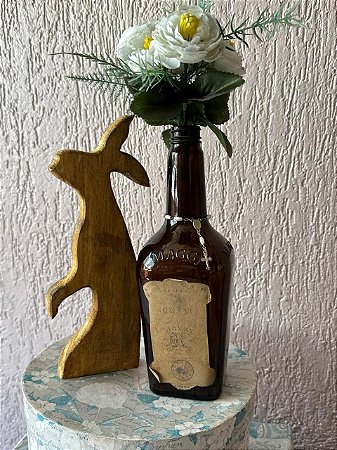 Coelho de madeira rústico 01