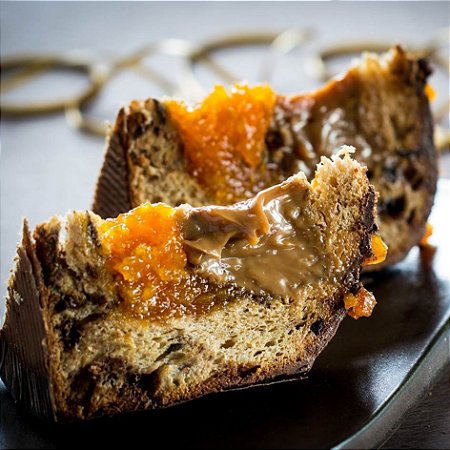 Panetone Recheado com Geleia de Damasco & Doce de Leite