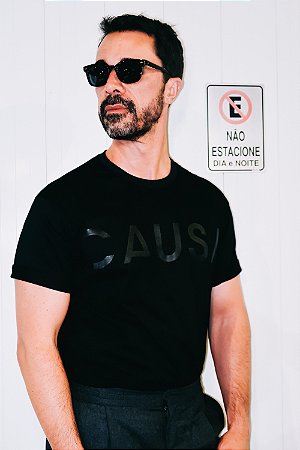 Camiseta Preta Silkada Oversized CAUSA Horizontal