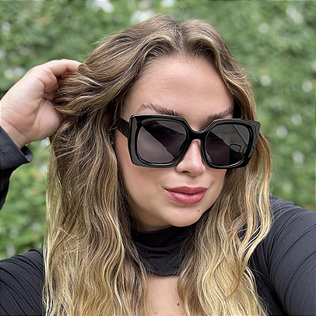Óculos de sol feminino quadrado preto Solange