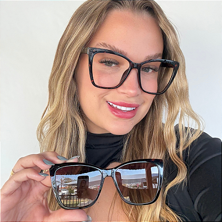 Kit Perfeito – Clipon Adele marrom + Cordão + Limpa lentes – por R$199,00