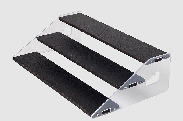 Prateleira arquibancada com 3 andares