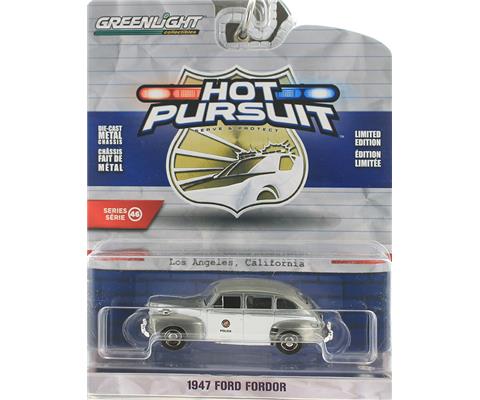 Greenlight - 1947 Ford Fordor - Hot Pursuit (CHASE VERSION) 1/64