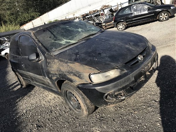 Sucata GM CELTA 1.0 8V 2001 2P Para Retirada de Peças