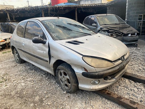 Sucata PEUGEOT 206 QUIKSILVER 1.0 2003 Para Retirada de Peças