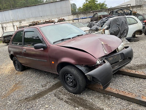 Sucata FORD FIESTA 1.0 8V 1996 Para Retirada de Peças