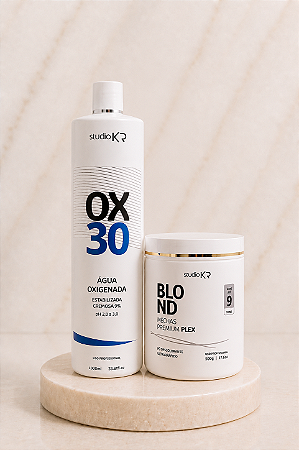 Pó descolorante + Água Oxigenada 30 vol
