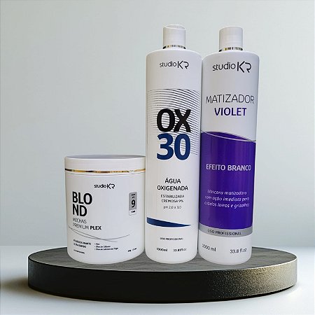 Pó Descolorante + Água oxigenada 30 vol + Matizador Violet