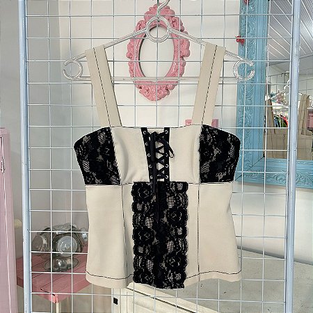 Blusinha bege com renda - P