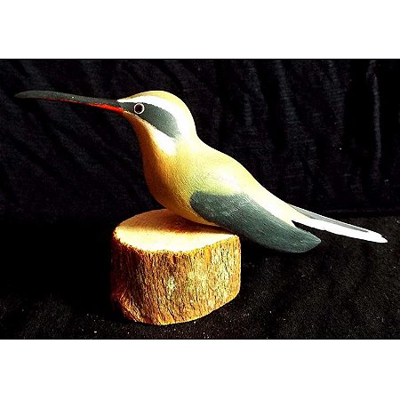 Rabo-branco-acanelado - Miniatura em madeira Valdeir José