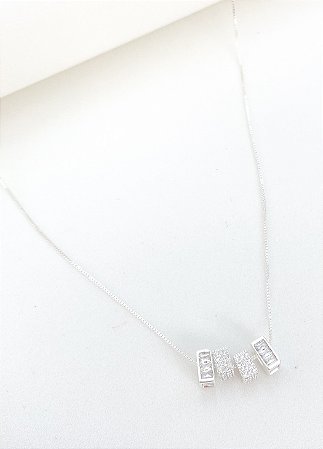 Colar charms