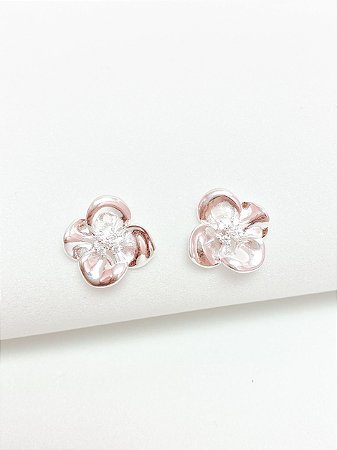 Brinco flor ponto de luz
