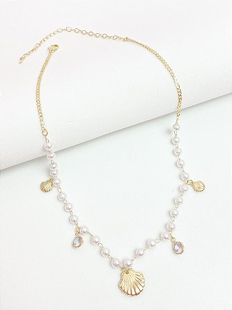 Gargantilha pérolas concha