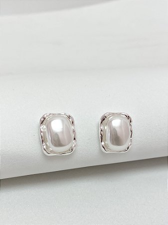 Brinco Quadrado Madre Pérola