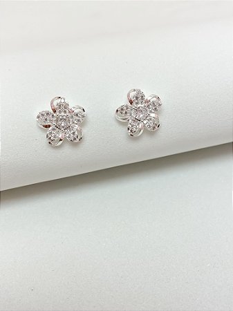 Brinco Flor Cravejado