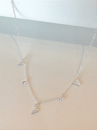 Gargantilha coração assimétrico