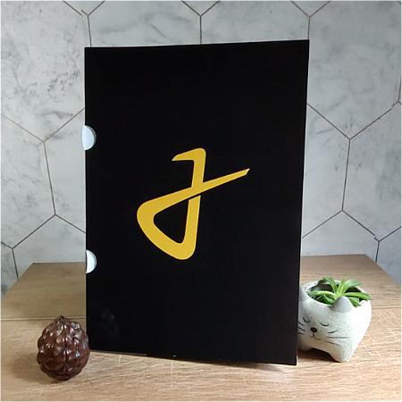 Pasta Personalizada A4, 22,5x31cm fechada, papel C2S 250g COM ORELHA