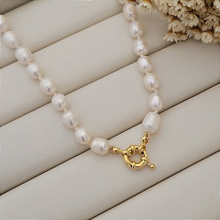 Colar de Pérolas de Água Doce c/ Fecho Boia Banhado a Ouro 18K