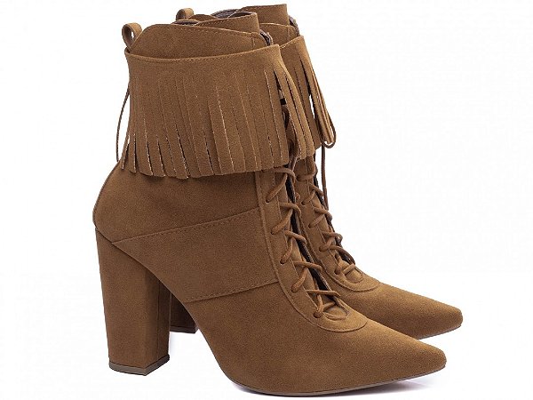 Bota Feminina TORRICELLA Caramelo Bico Fino Camurça Pulseira com Franja